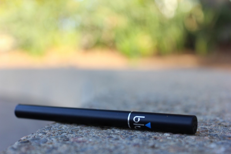 boutique-COLLOBRIERES-min_e_cigarette_vaping_blu_cigs_blu_electronic_cigarette_tobacco_cigarette_smoke-637061